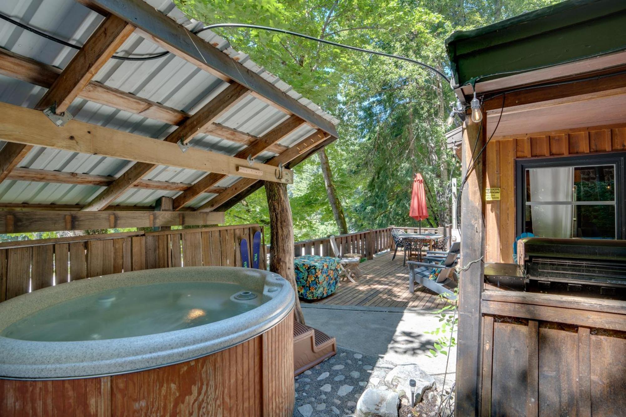Leavenworth Cabin With Private Hot Tub! Екстериор снимка